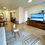 Rg78: Penthouse Downtown Торевьиа